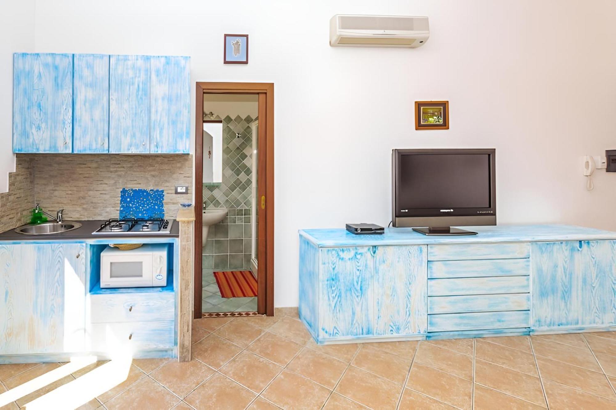 Splendido Appartamento In Pieno Centro Dell'Isola La Maddalena  Exterior foto